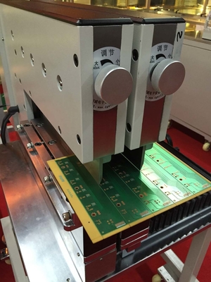 0.1~3.5mmの厚さを切るPCB V-カッターデパネルリングマシン
