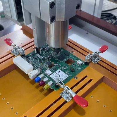 デスクトップPCBルーター マシン 100 プログラムまたは 6000 ワークポイントまで保存