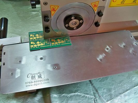 GMC 400mm/S Vの切口PCB Depanelizerはプリント基板CNC機械を