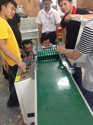 高性能のLEDの管、PCB Depaneling機械のためのマルチ ブレードPCBの分離器