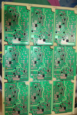 破裂防止のための内部ストレスの200未満の先進PCBV切断機