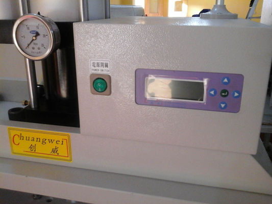 CEM3 3.5MMの厚く移動可能なせん断PCBの打つ機械LCD表示