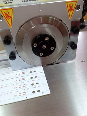 導かれたつく工場のためのVの溝MCPCBの分離器の前スコアPCB Depanelizer